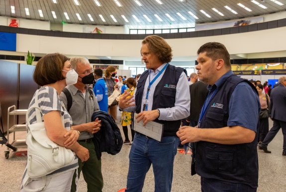 International Monitoring System (IMS) analysts speak with the public about nuclear test monitoring technologies