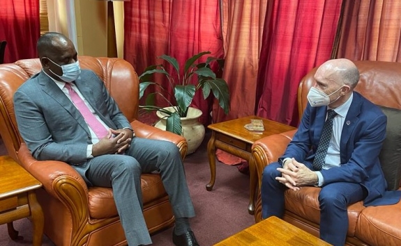 CTBTO Executive Secretary Floyd meets Dominica’s Prime Minister, Roosevelt Skerrit