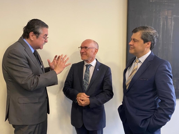 Floyd meets Officials from the Ministry of Foreign Affairs of Uruguay, Ricardo Gonzalez Director General for Political Affairs, and Gustavo Alvarez, Director of the Directorate for Multilateral Affairs 