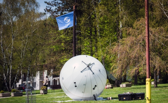 GATR satellite antenna and terminal facilitating BoO-Technical Secretariat communication