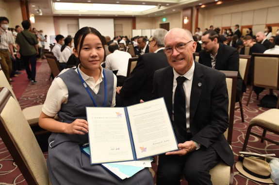 CTBTO’s Floyd heard messages of peace from local students
