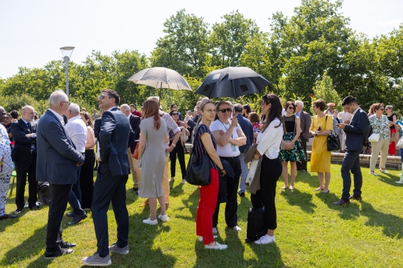 Crowd during unveiling ceremony of mural in lawn of ‘UNO City’