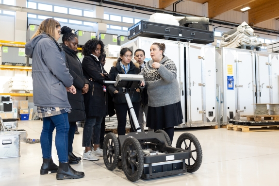 Mentor showing mentees how evidence is gathered during on-site inspection 